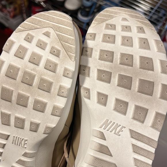 Nike Desert Camo Thea Leather Women's Sneakers in Tan Size 11 HTF - Picture 11 of 11